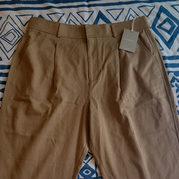 Everlane Tan Trousers with Straight-Leg Design - Picture 1 of 7